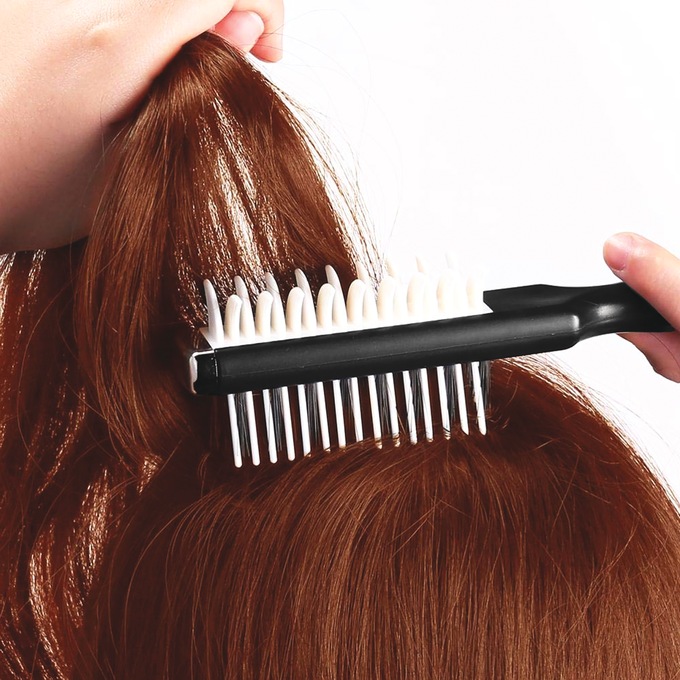 Volumizing Backcombing Brush, Black, large