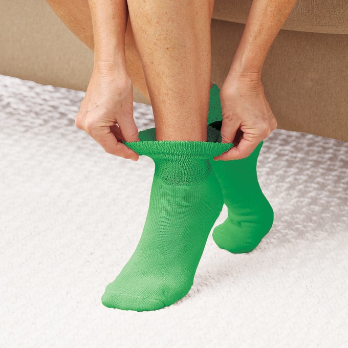 3-Pack Women's Diabetic Quarter Cut Socks, Brights, large