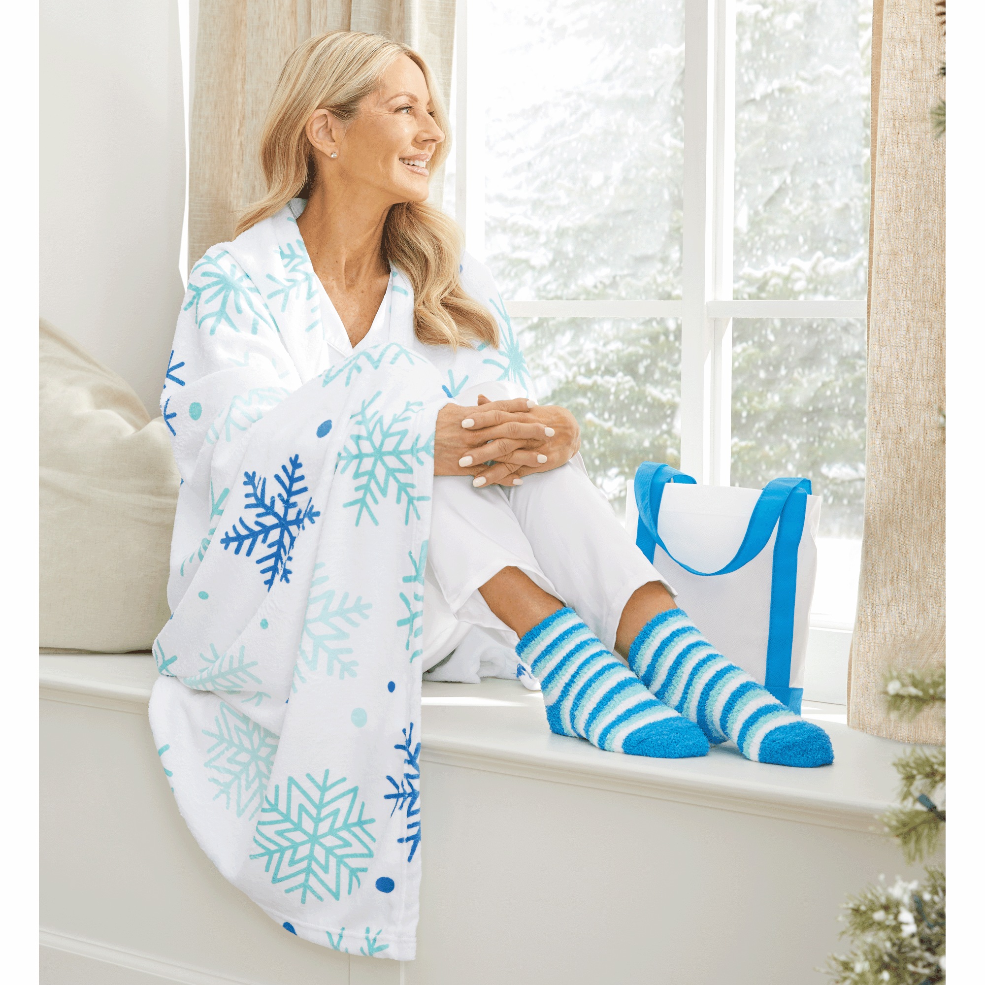 Tote, Throw & Socks Gift Set, Snowflake, large