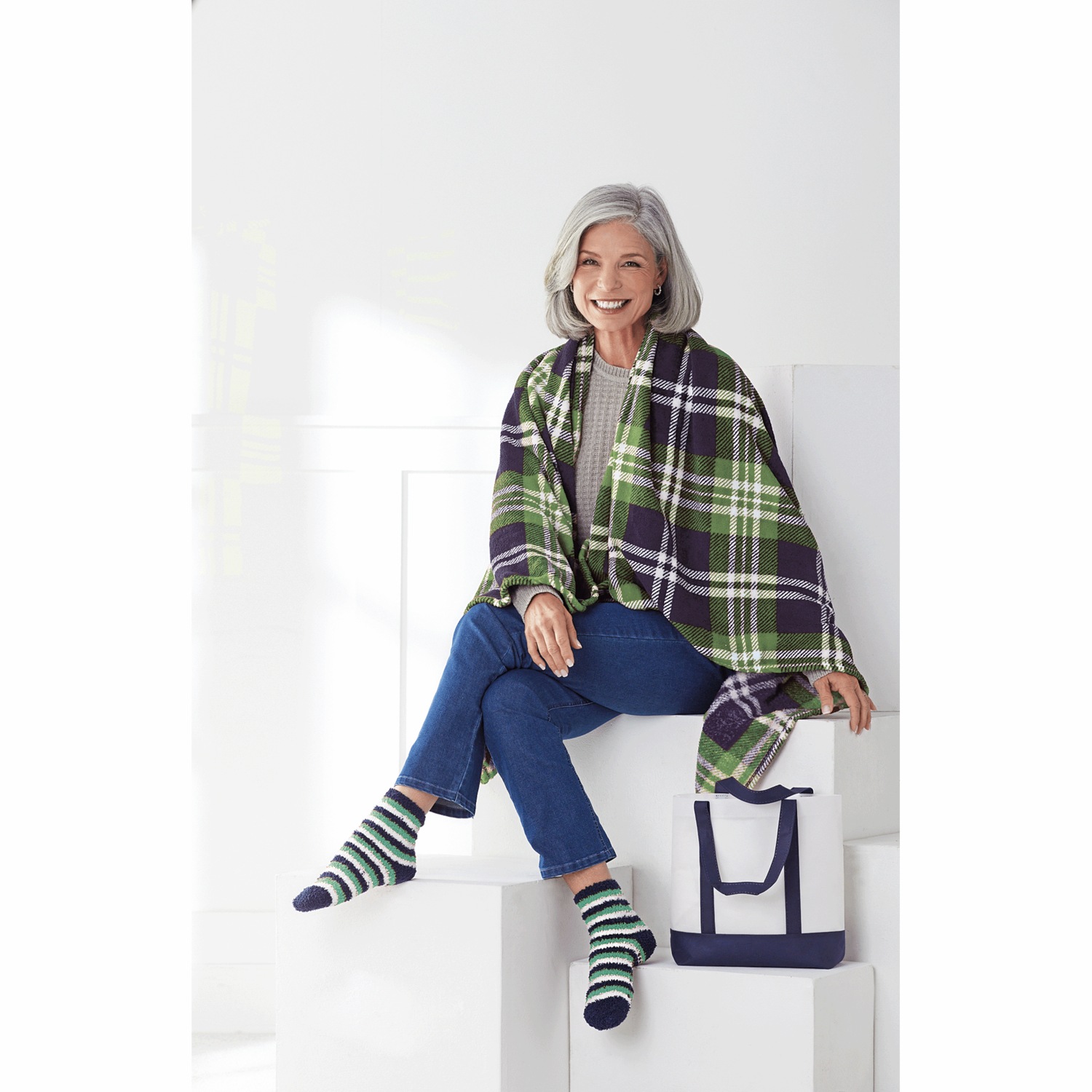 Tote, Throw & Sock Set Carol Wright