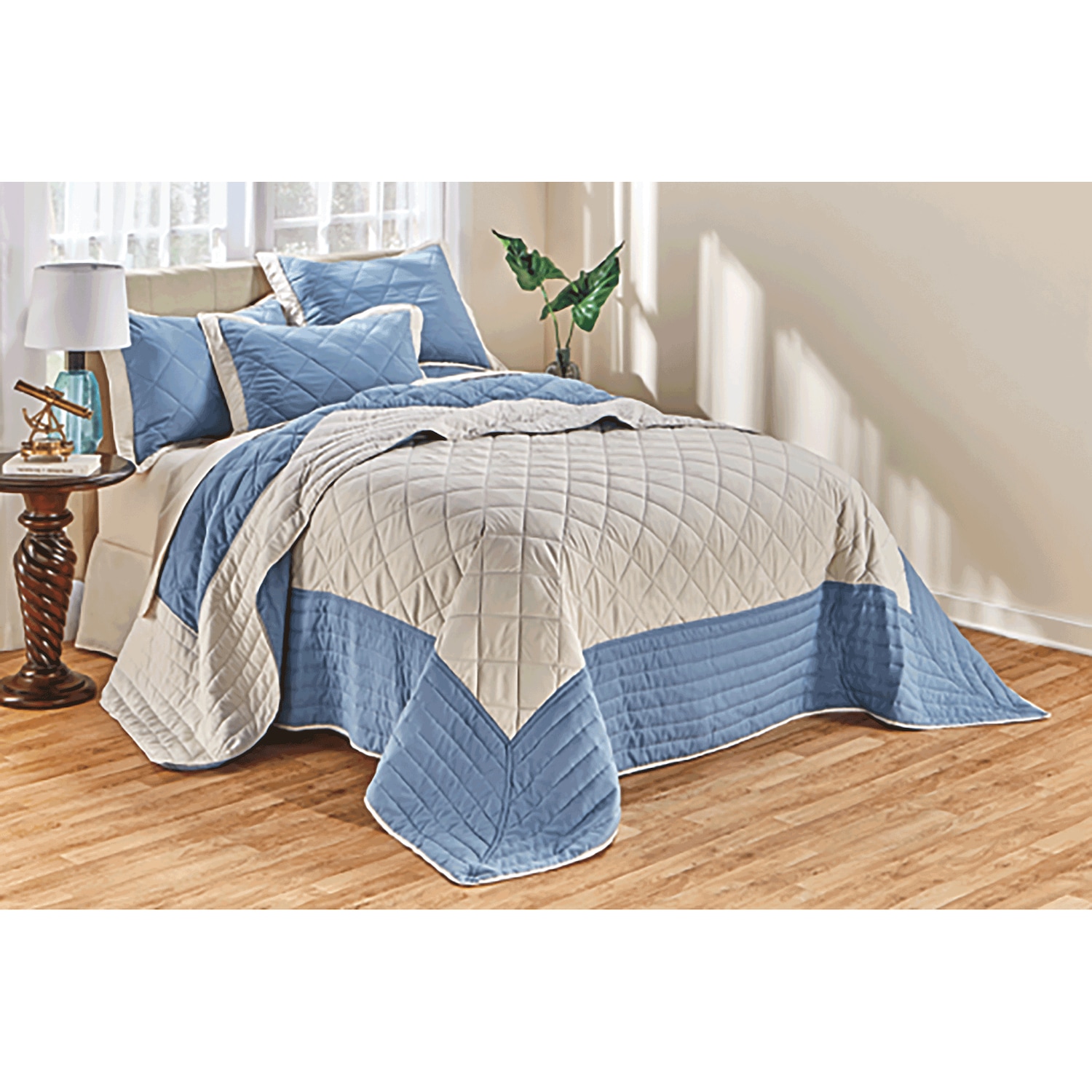 Jenna Reversible Bedspread Carol Wright